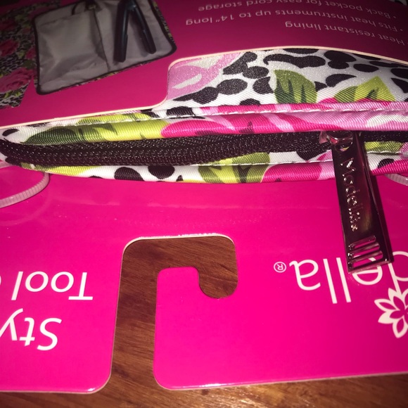 Modella Hot Tool Styling Curling Iron Travel Case Snow Leopard Floral Roses Bag - Picture 4 of 4